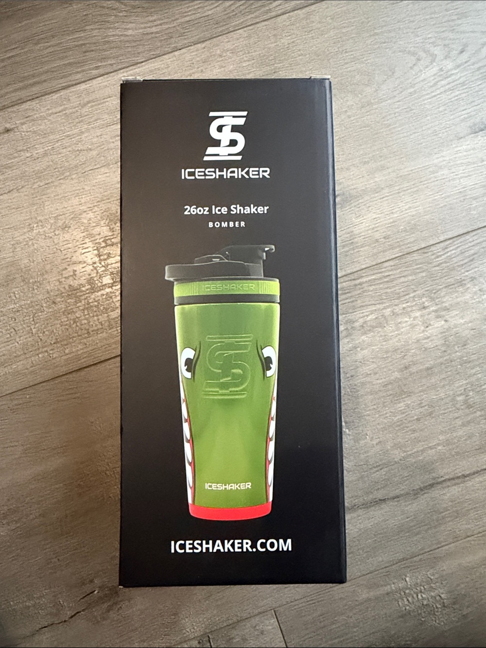 NIB Ice Shaker 26oz Ice Shaker - Bomber